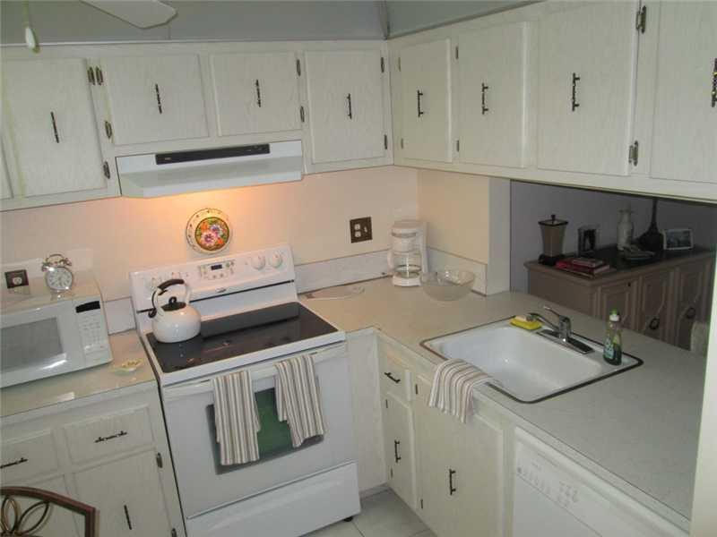 8818 West McNab Road, Unit 203 Tamarac, FL 33321 - Photo 24 of 33 Gallery Image 24