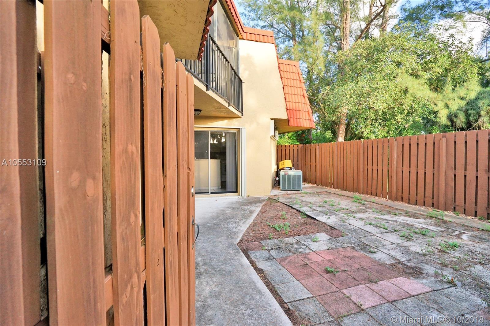 22976 Oxford Place, Unit D Boca Raton, FL 33433 - Photo 3 of 24 Gallery Image 3