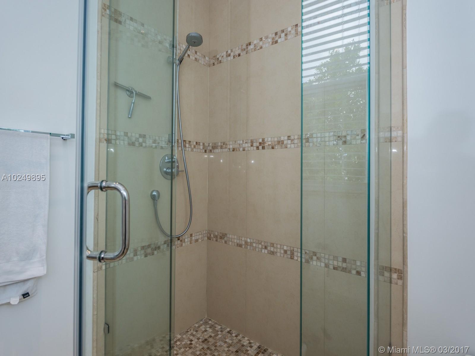 152 Southwest 20th Road Miami, FL 33129 - Photo 10 of 24