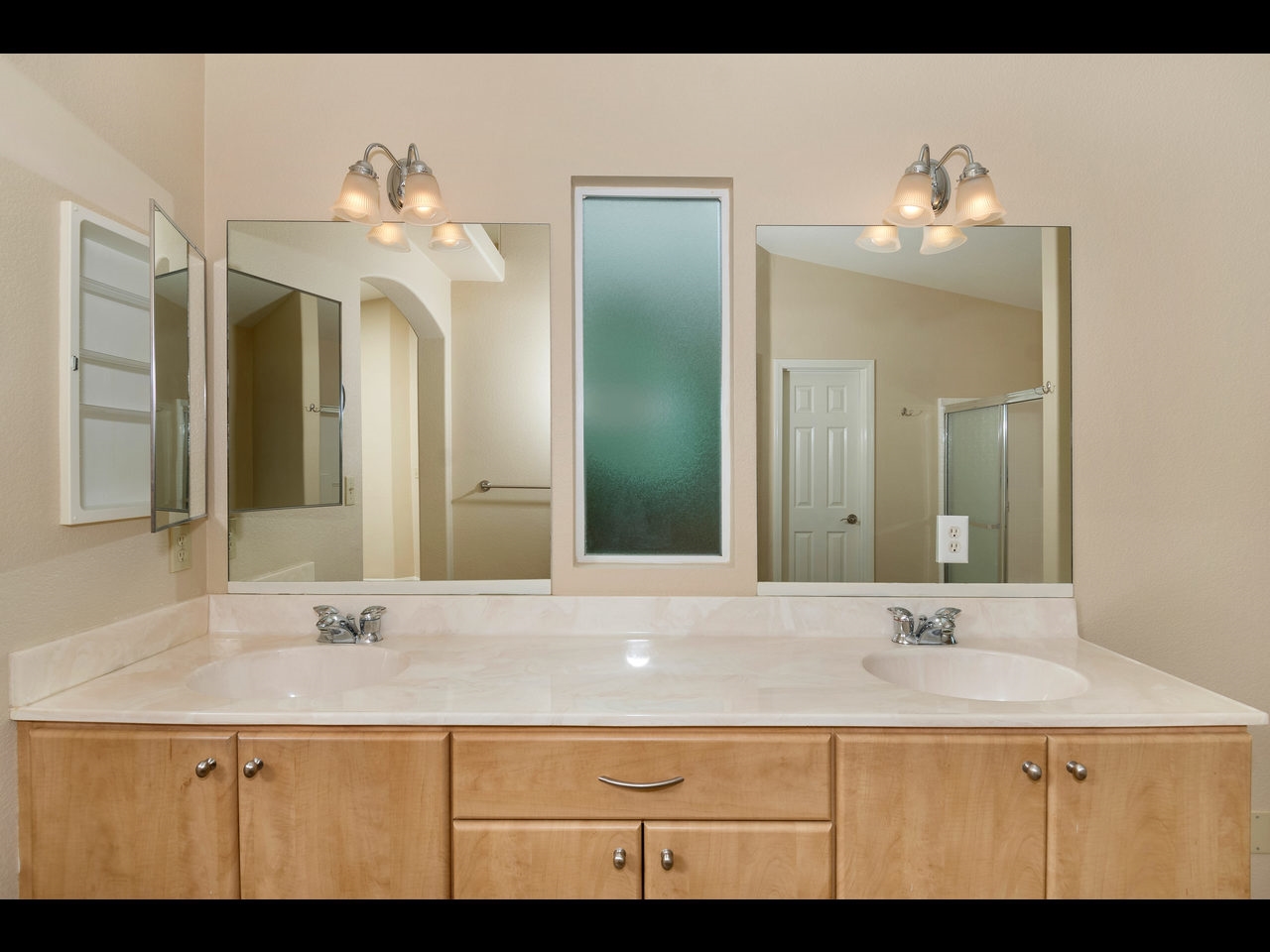 8557 Prospect Court Santee, CA 92071 - Photo 17 of 25