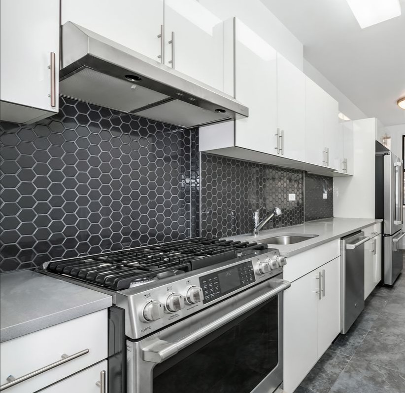 207 West 106th Street, Unit 7B Manhattan, NY 10025 - Photo 3 of 4