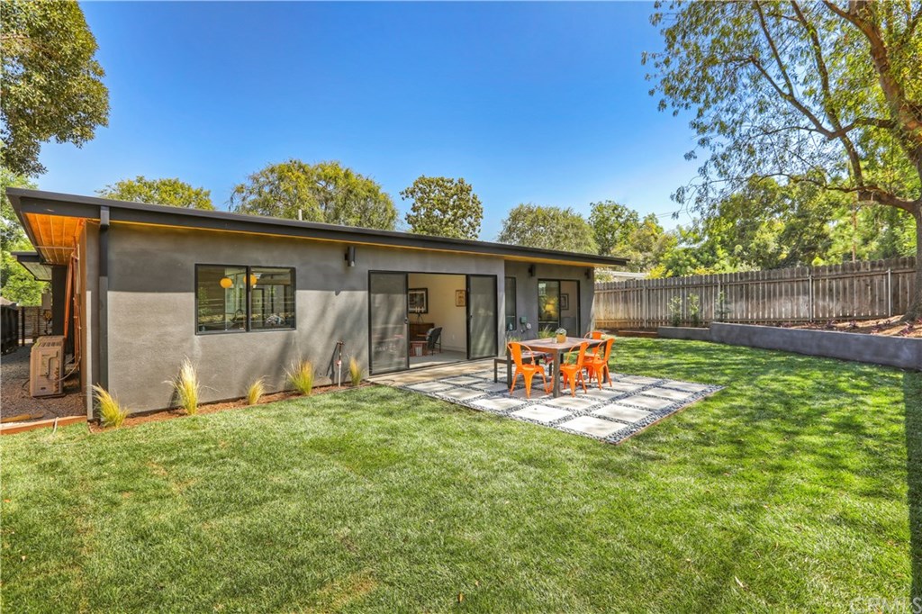 945 Jane Place Pasadena, CA 91105 - Photo 29 of 33