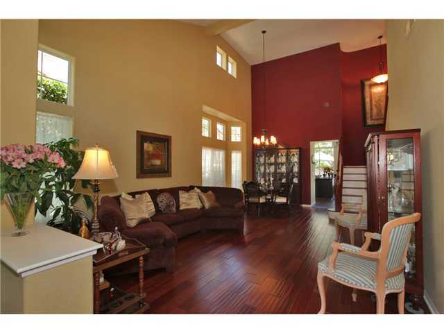 2310 Terraza Ribera Carlsbad, CA 92009 - Photo 2 of 25 Living room