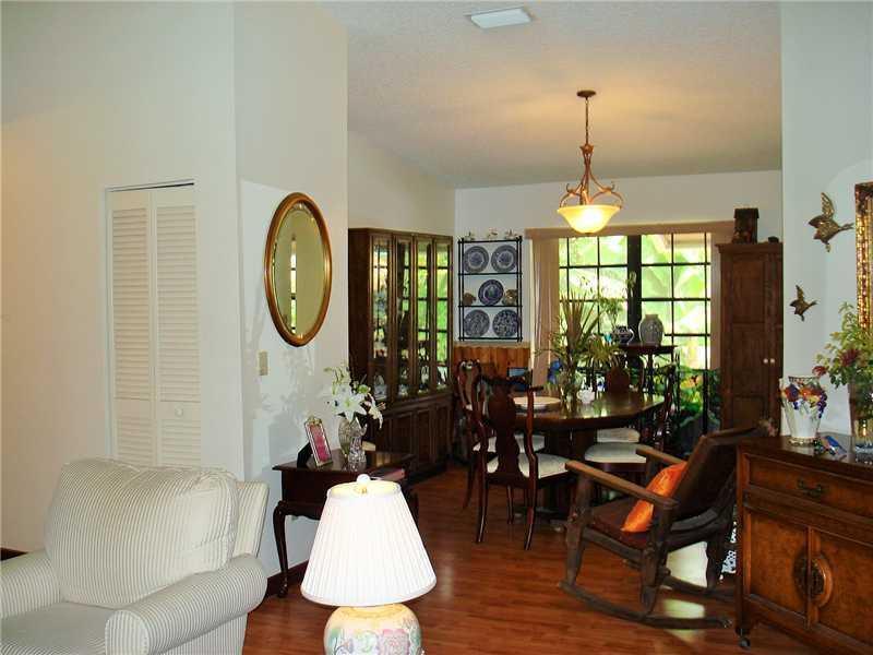 12841 Southwest 147th Lane Road Miami, FL 33186 - Photo 4 of 17 Gallery Image 4