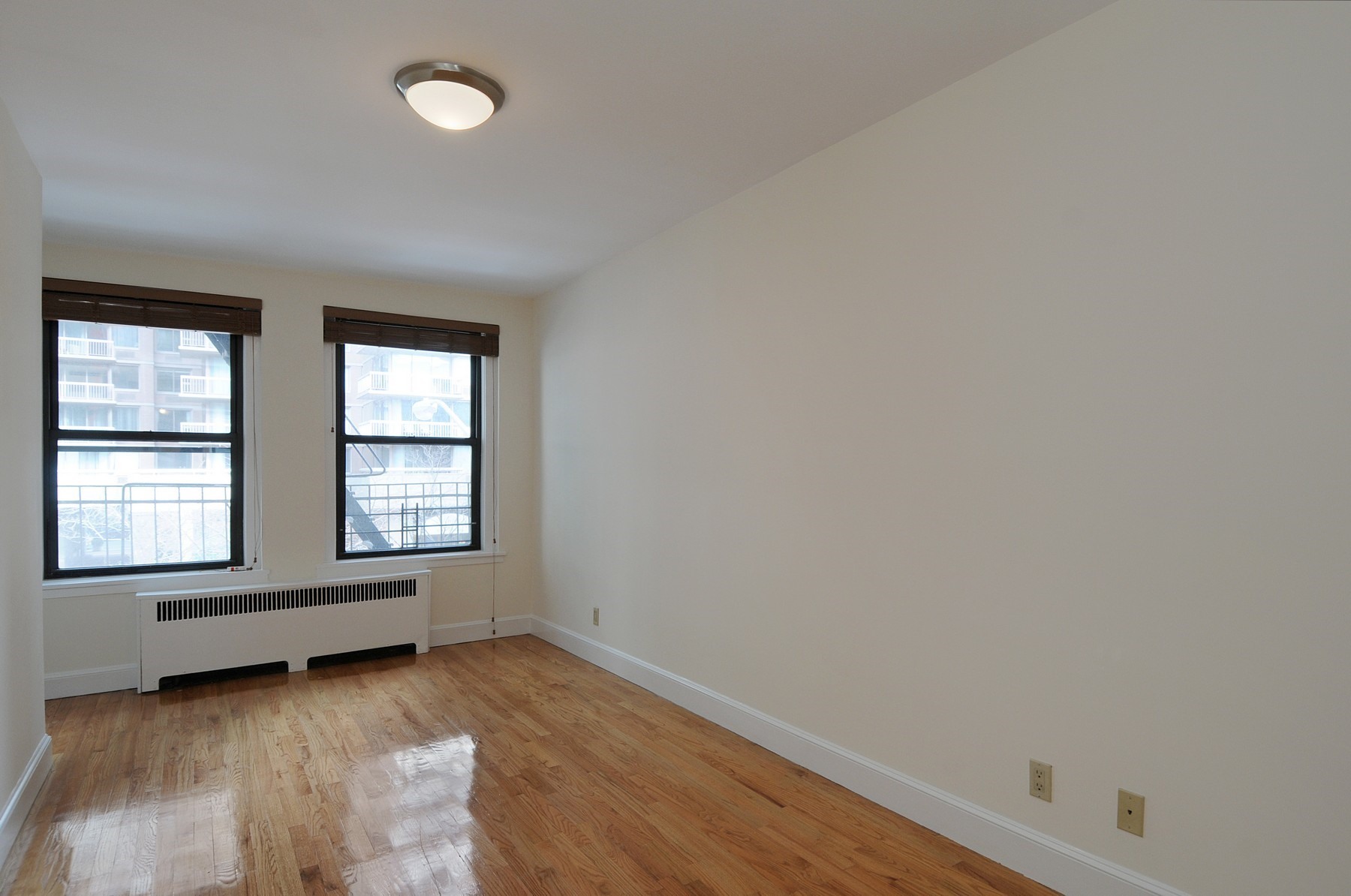 232 East 40th Street, Unit 3A Manhattan, NY 10016 - Photo 3 of 4
