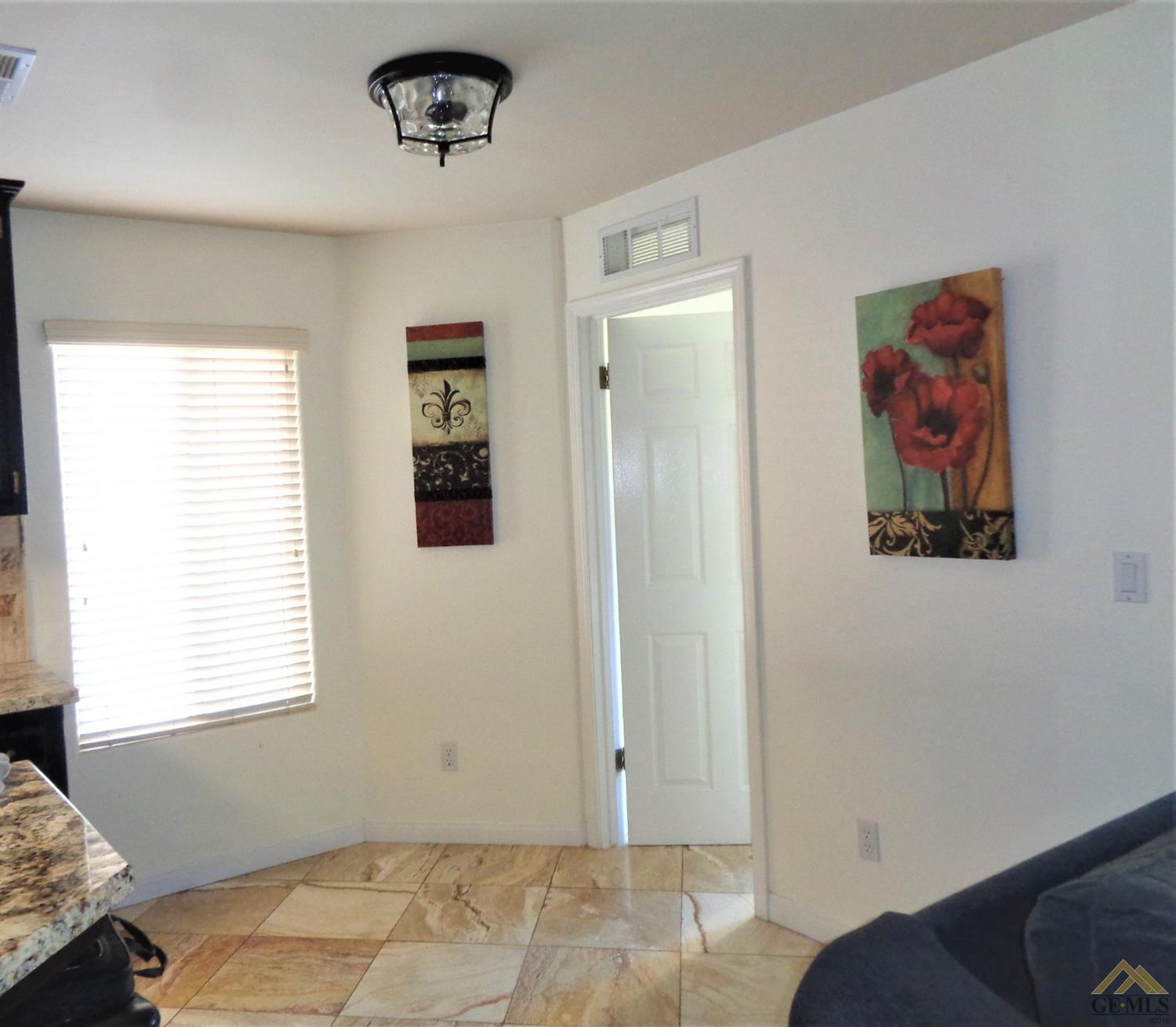 716 Faversham Way Bakersfield, CA 93311 - Photo 11 of 26