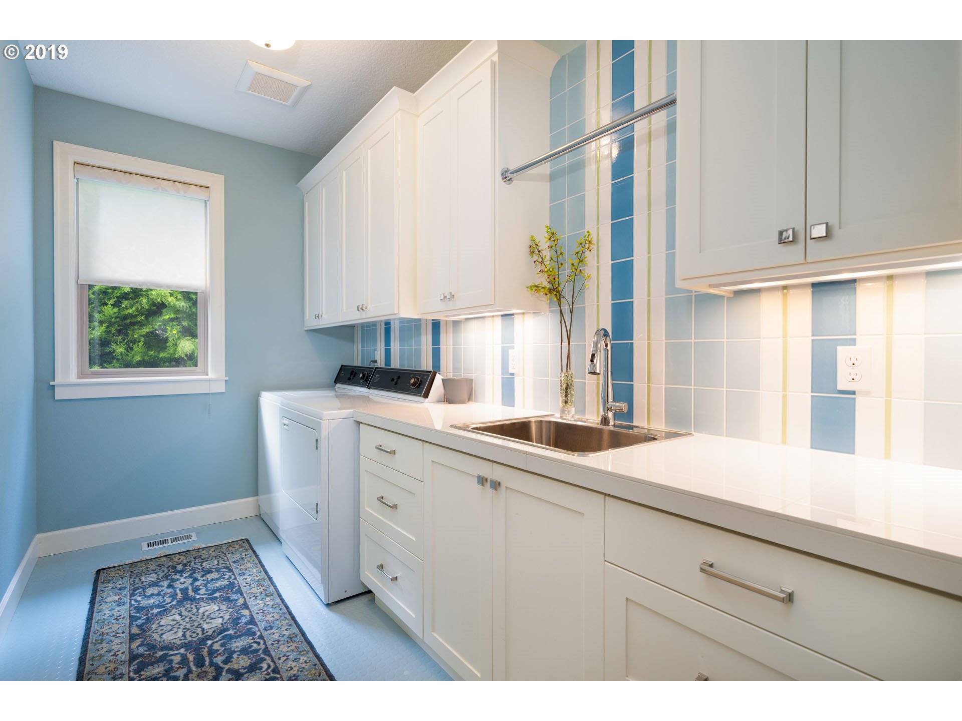 7840 Southwest Ellman Lane Portland, OR 97224 - Photo 11 of 32 Gallery Image 11