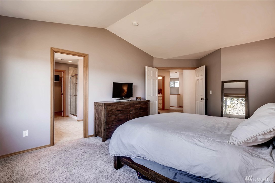 205 183rd Street Southwest, Unit B Bothell, WA 98012 - Photo 7 of 24