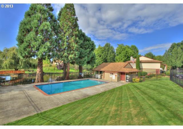 12612 Northwest Barnes Road, Unit 2 Portland, OR 97229 - Photo 15 of 16 Gallery Image 15