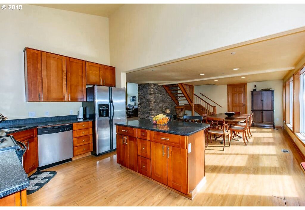 2012 Lonely Lane Mosier, OR 97040 - Photo 20 of 26 Gallery Image 20