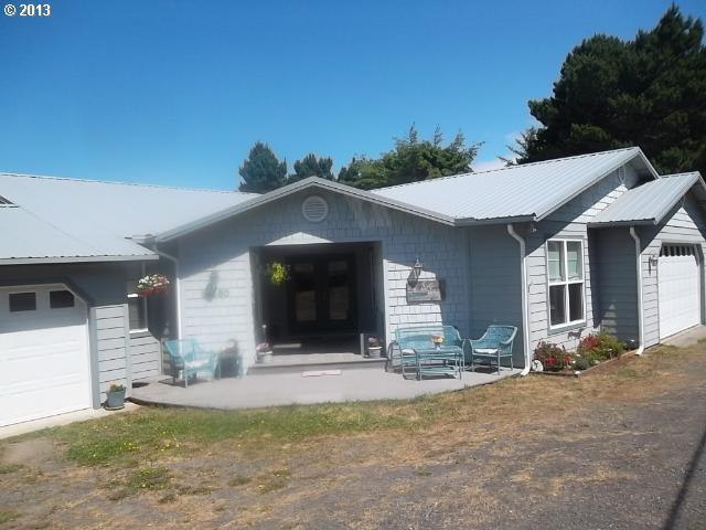 34050 Ophir Road Gold Beach, OR 97444 - Photo 9 of 16 Gallery Image 9