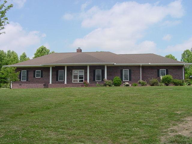 2660 Williams Road Lafayette, TN 37083 - Photo 1 of 25 Gallery Image 1