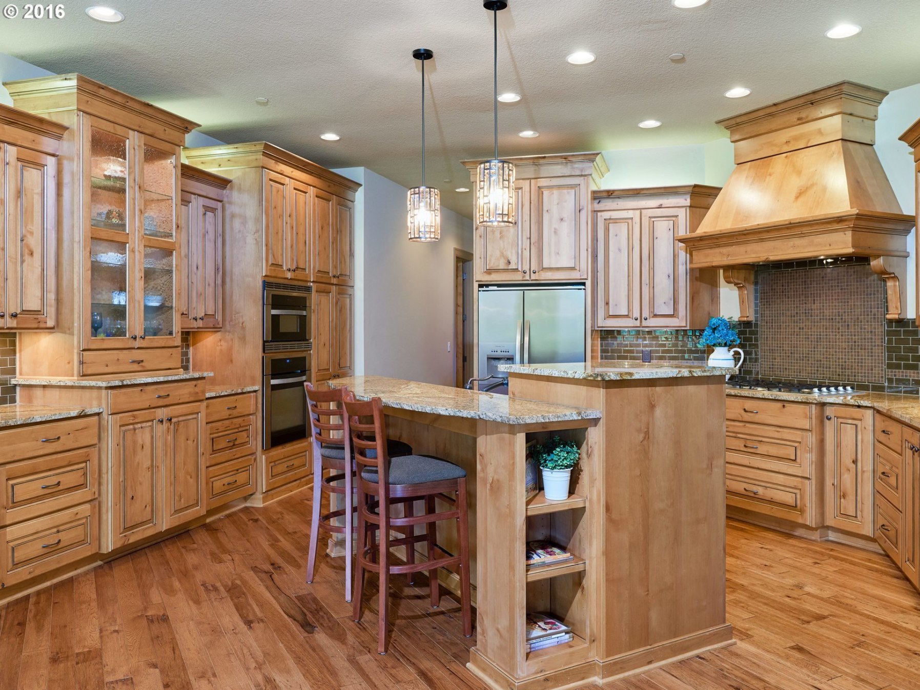 28555 Southwest Burkhalter Road Hillsboro, OR 97123 - Photo 7 of 32