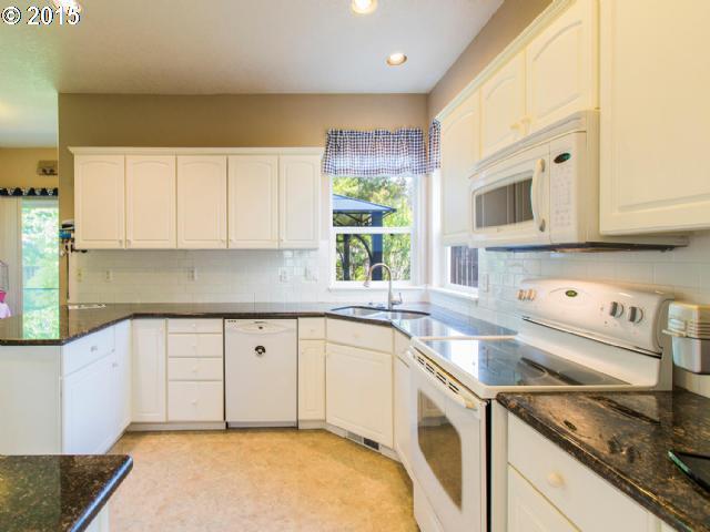 12405 Southwest Canvasback Way Beaverton, OR 97007 - Photo 5 of 16 Gallery Image 5