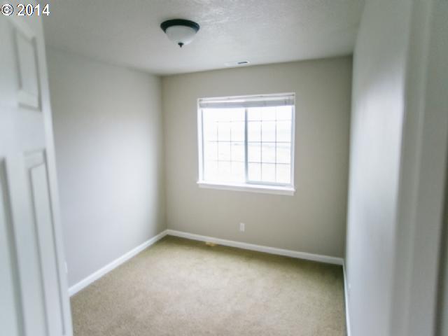 2621 Walker Road Northeast Salem, OR 97305 - Photo 15 of 16 Gallery Image 15