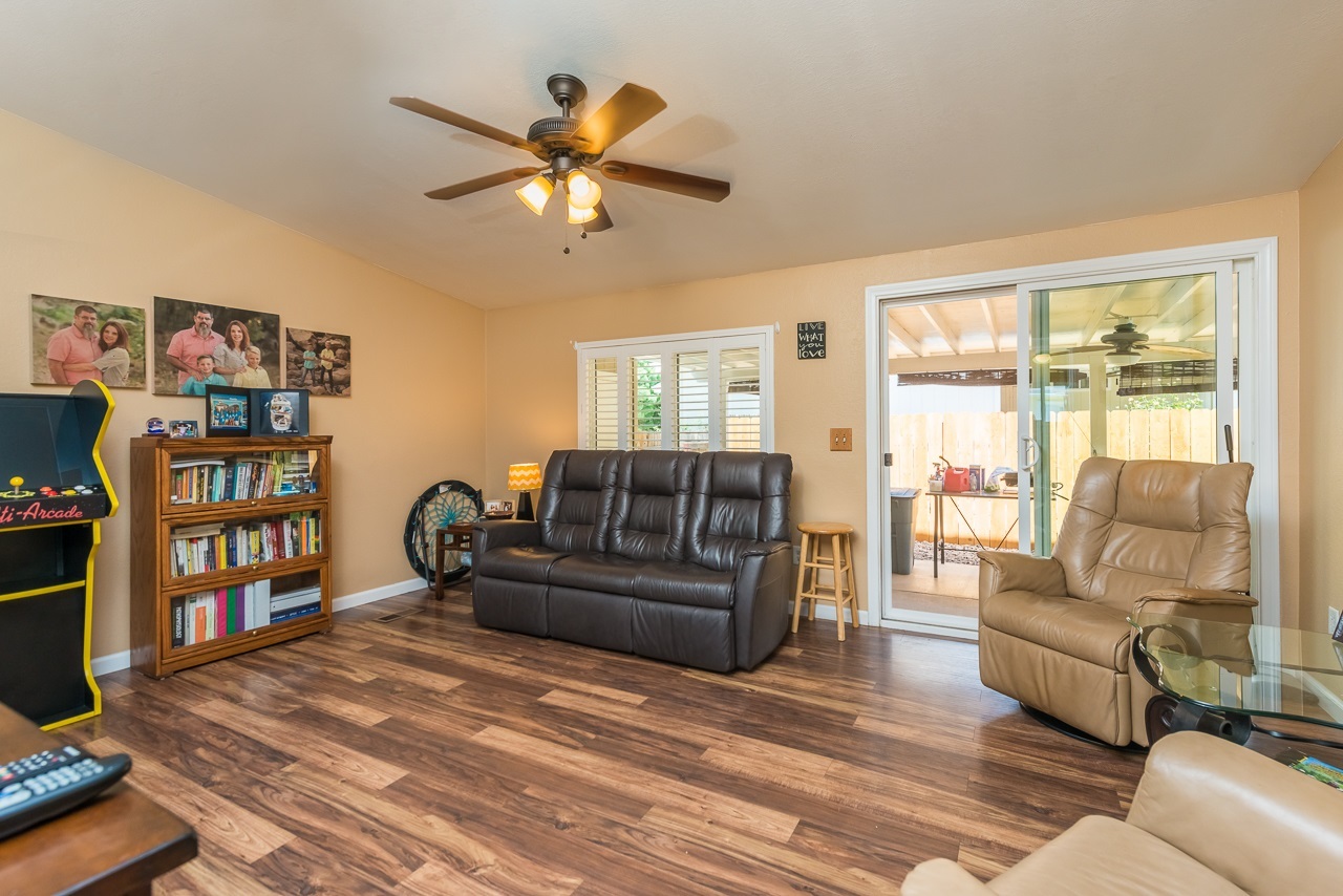 15935 Spring Oaks Road, Unit 183 El Cajon, CA 92021 - Photo 5 of 23