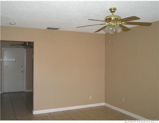 800 West 10th Street, Unit 1 Riviera Beach, FL 33404 - Photo 2 of 2