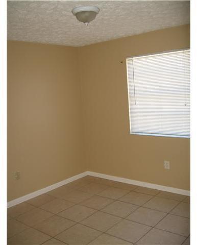 14519 Southwest 128th Court Road Miami, FL 33186 - Photo 8 of 12 Gallery Image 8