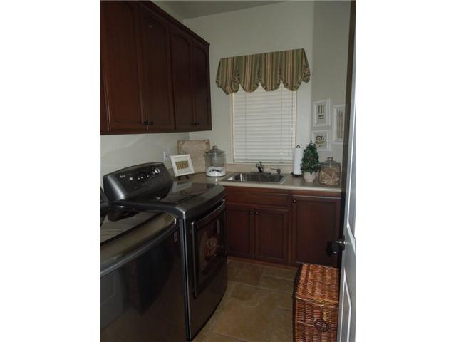 1611 Rancho Judith Alpine, CA 91901 - Photo 11 of 25 Laundry Room