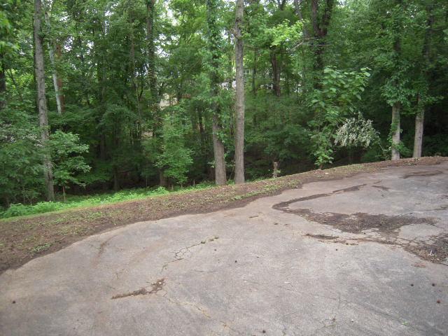 706 Kingsbury Road Clarksville, TN 37040 - Photo 4 of 12 Backyard