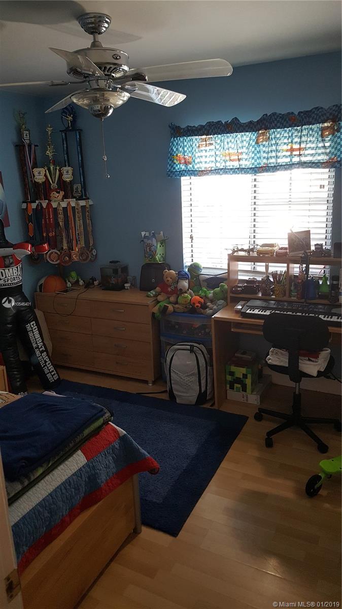 14610 Southwest 145th Place Miami, FL 33186 - Photo 10 of 22