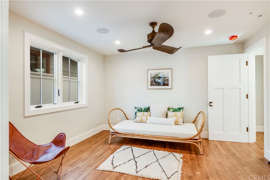 424 1st Street Manhattan Beach, CA 90266 - Photo 29 of 38