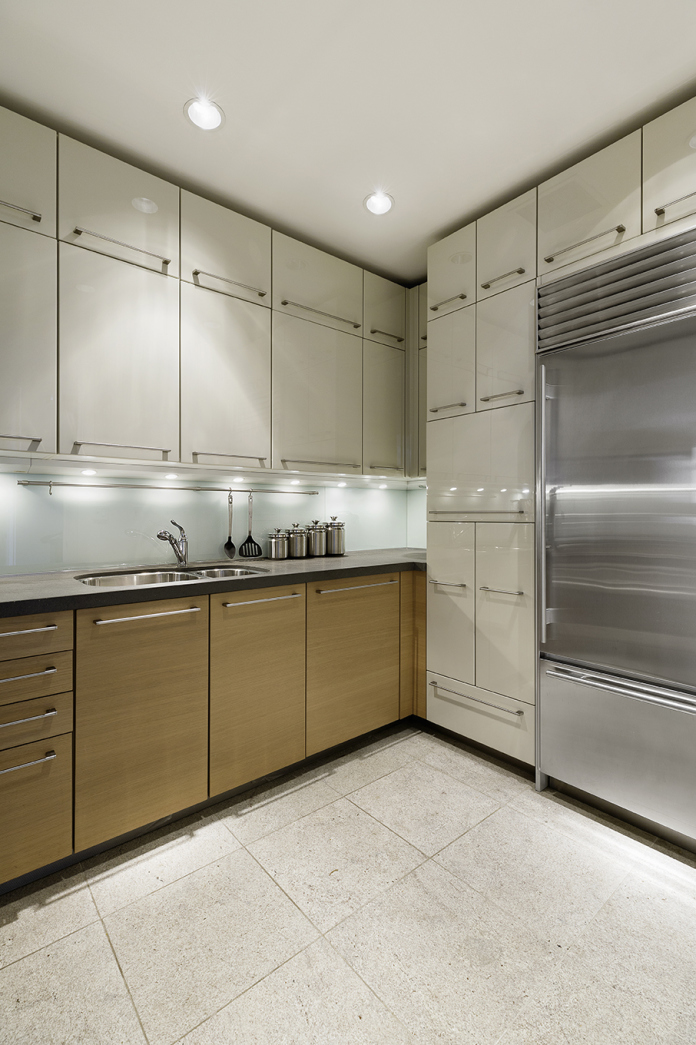 151 East 58th Street, Unit 37C Manhattan, NY 10022 - Photo 2 of 8