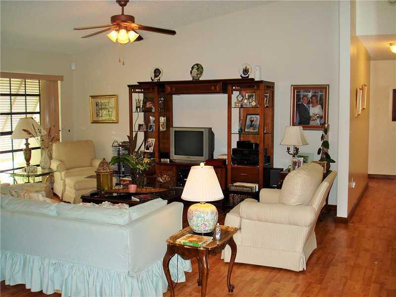 12841 Southwest 147th Lane Road Miami, FL 33186 - Photo 3 of 17 Gallery Image 3