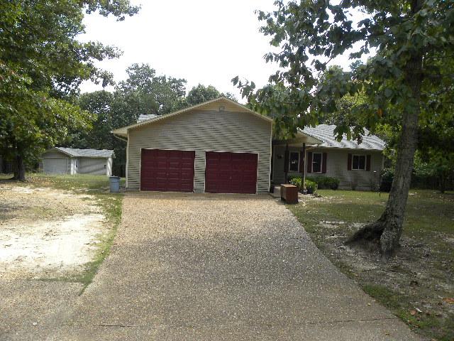 157 Indian Creek Road Hohenwald, TN 38462 - Photo 2 of 16