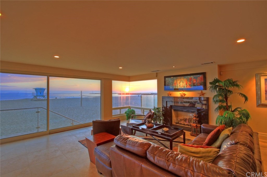 2129 Ocean Drive Oxnard, CA 93035 - Photo 8 of 71