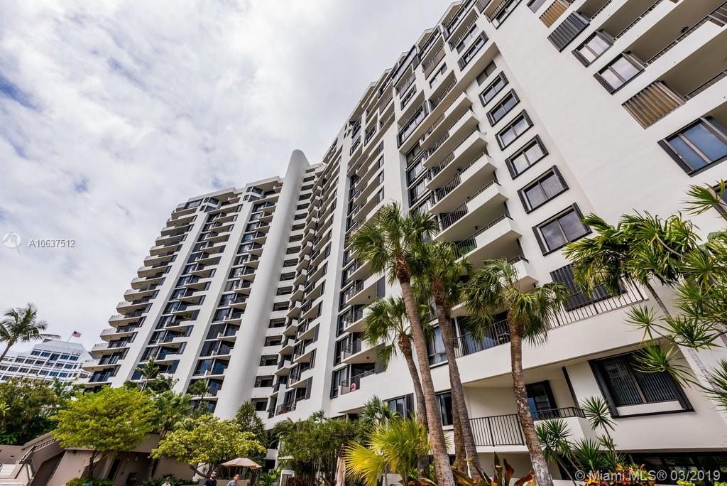520 Brickell Key Drive, Unit APH00 Miami, FL 33131 - Photo 17 of 48