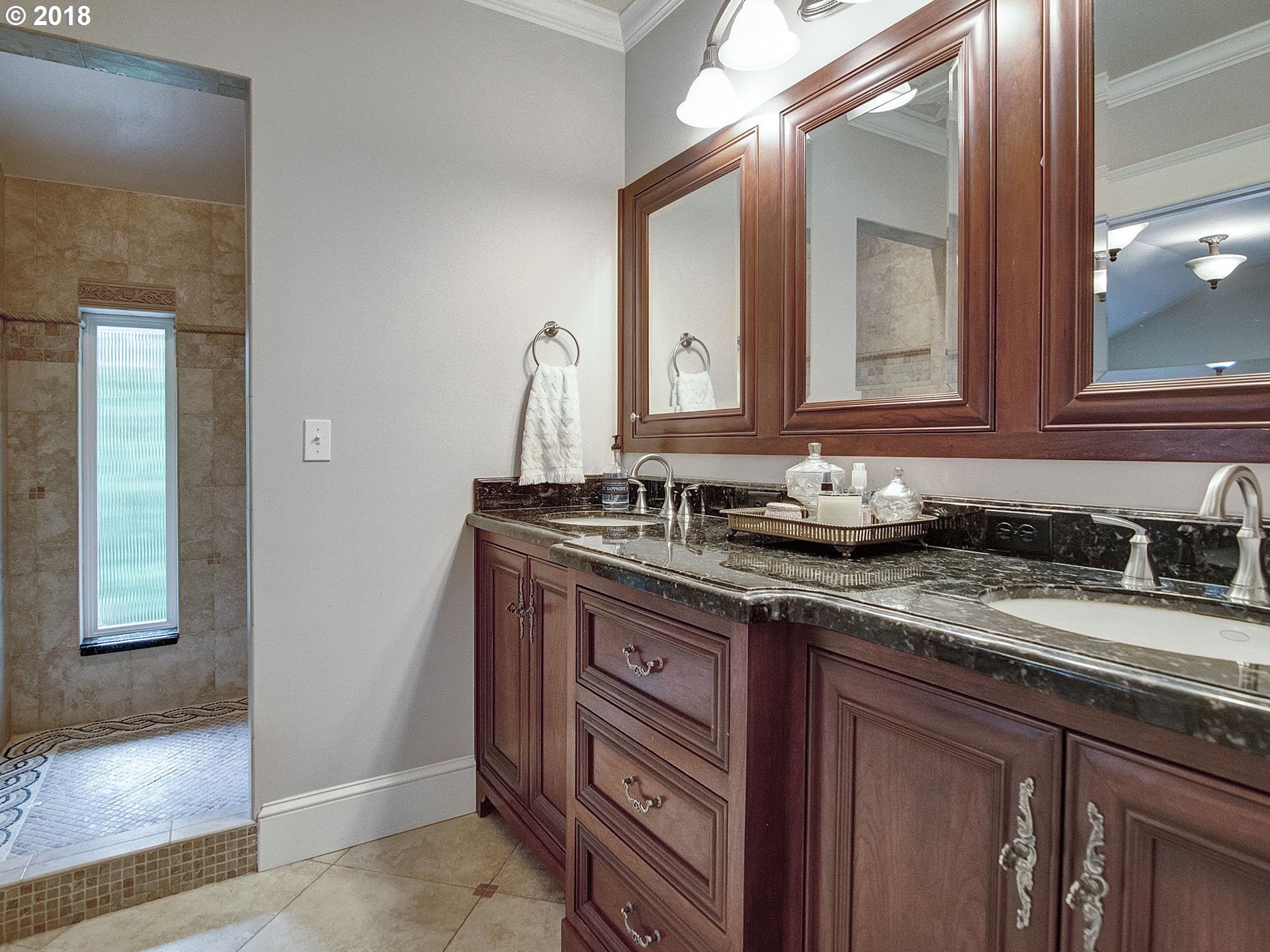 2468 Southwest Arden Road Portland, OR 97201 - Photo 22 of 32 Gallery Image 22