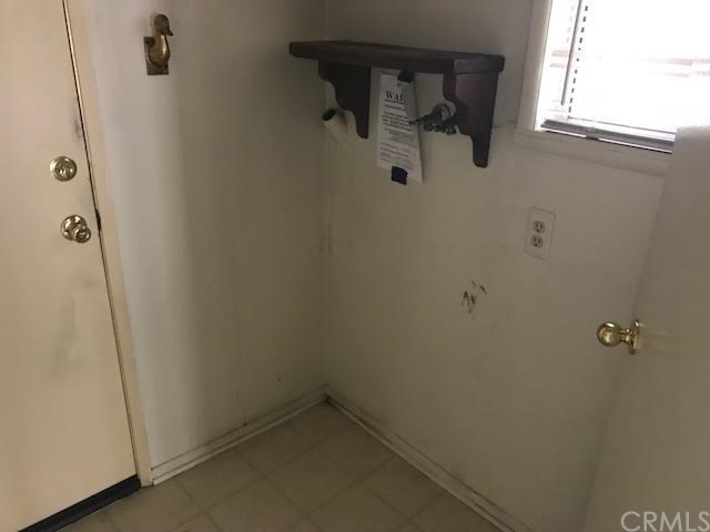 6731 Dove Lane Riverside, CA 92506 - Photo 6 of 15