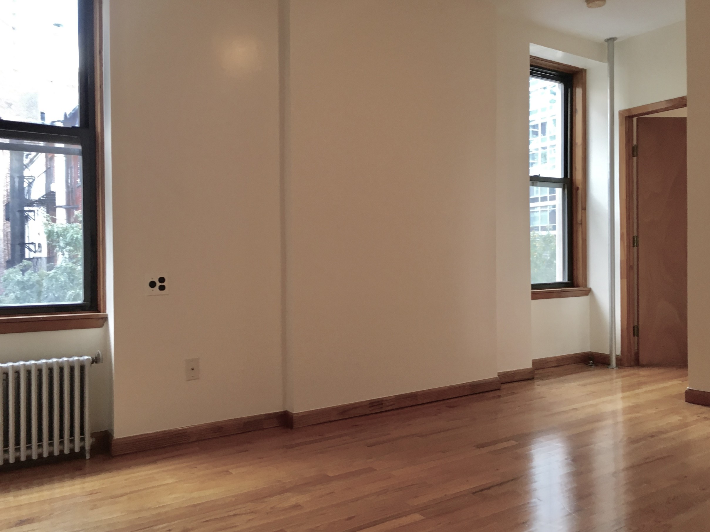 242 East 85th Street, Unit 3A Manhattan, NY 10028 - Photo 3 of 6