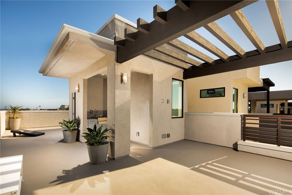 623 Cardiff Reef Costa Mesa, CA 92627 - Photo 10 of 12