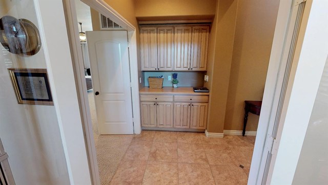 19177 Kanbridge Street Apple Valley, CA 92308 - Photo 39 of 60