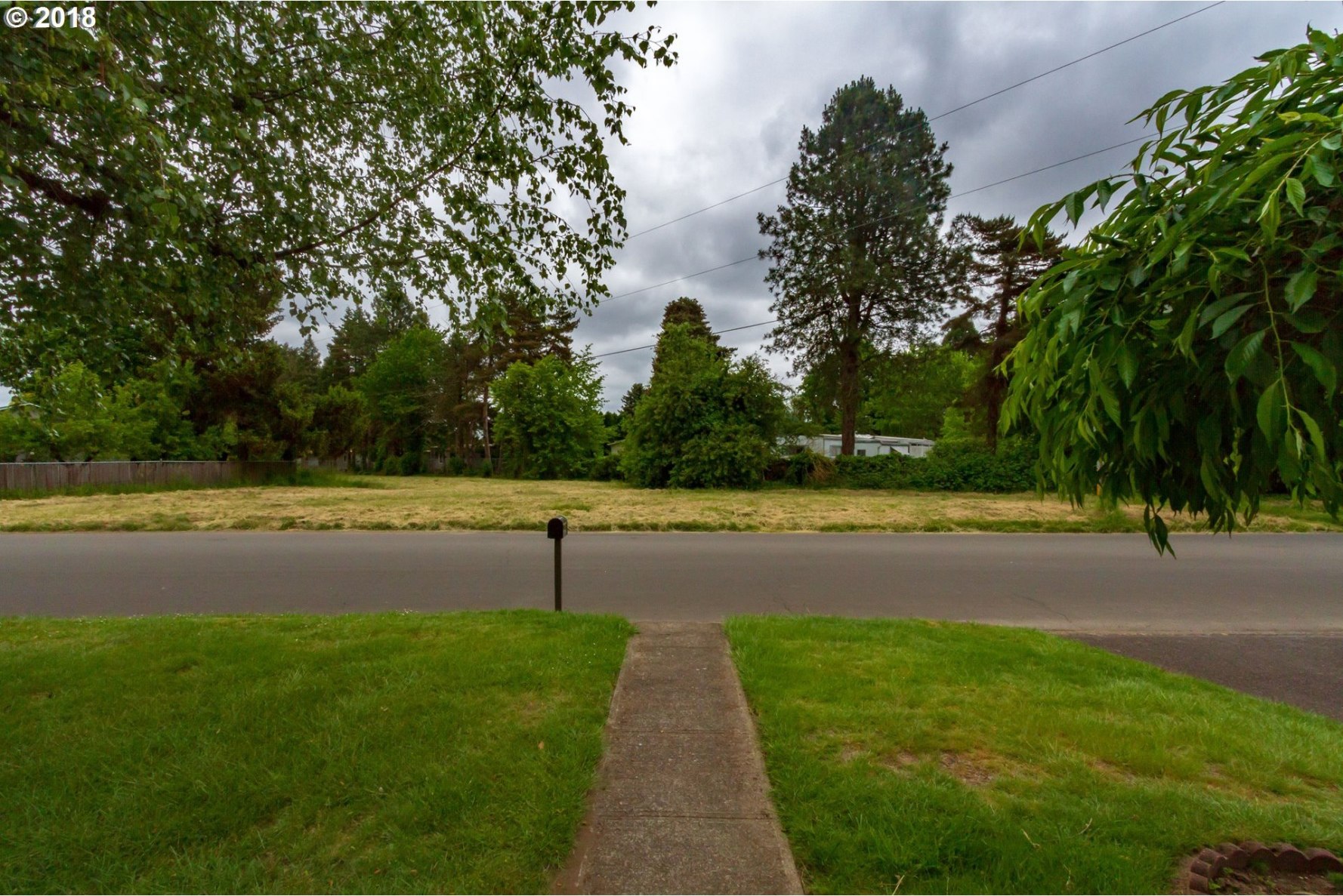 1815 Walker Road Northeast Salem, OR 97305 - Photo 6 of 30