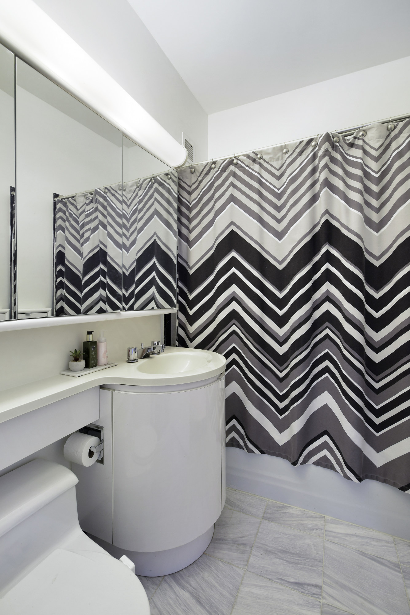 200 East 32nd Street, Unit 19A Manhattan, NY 10016 - Photo 5 of 7