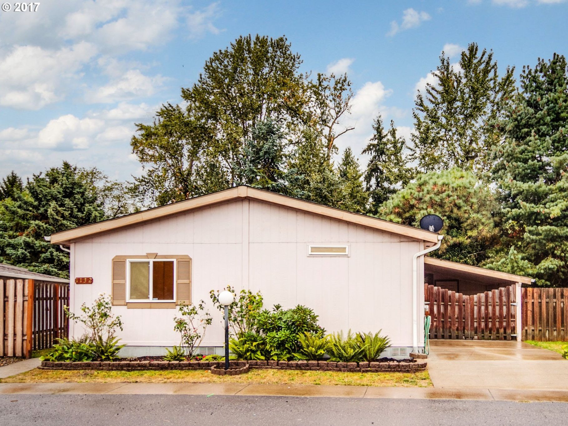 1132 Northeast Mariners Loop Portland, OR 97211 - Photo 1 of 32 Gallery Image 1