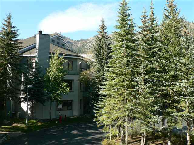 201 Squaw Peak Road, Unit 246 Olympic Valley, CA 96146 - Photo 5 of 9