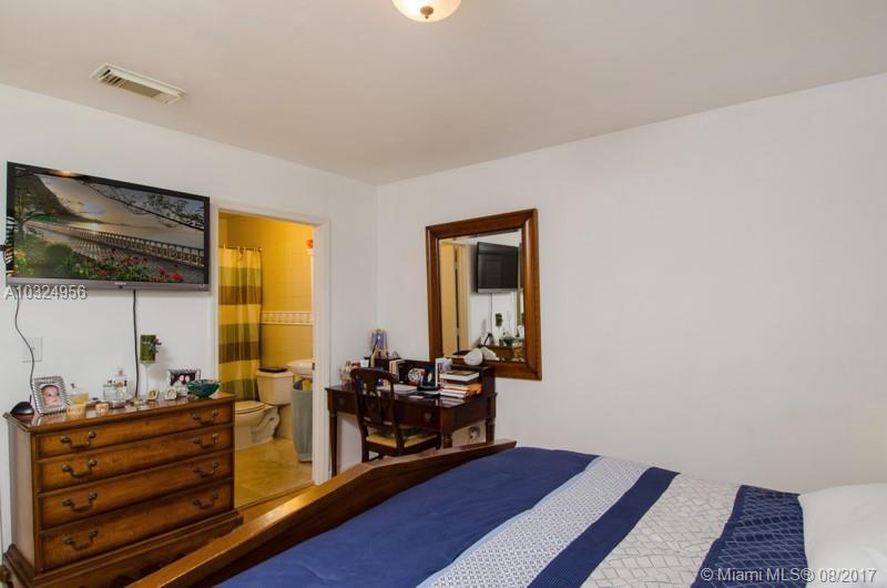 13848 Southwest 64th Street Miami, FL 33183 - Photo 23 of 29