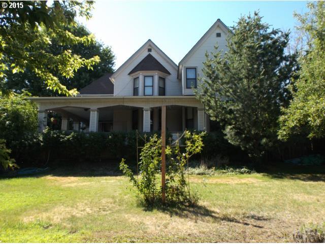 807 South Main Street Pendleton, OR 97801 - Photo 1 of 16