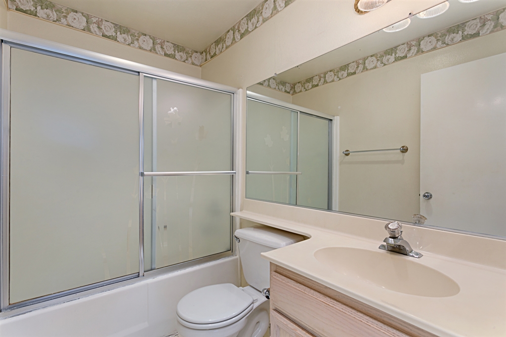 231 Diamond Way, Unit 208 Vista, CA 92083 - Photo 15 of 17