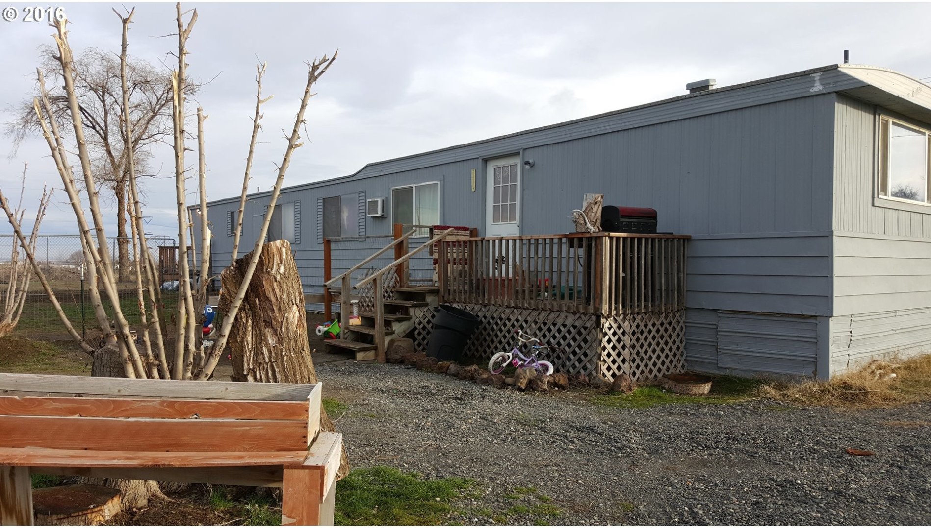 945 East Punkin Center Road Hermiston, OR 97838 - Photo 2 of 31