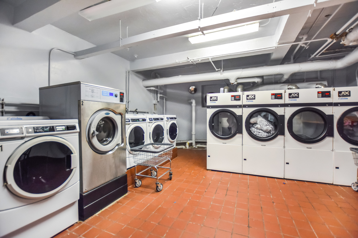 Montclair Gardens 35-35 75th St, Queens, NY 11372 - Photo 3 of 4