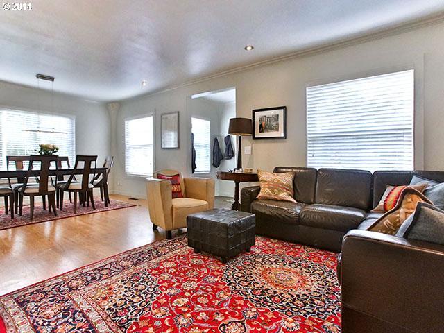 3303 Southwest Huber Street Portland, OR 97219 - Photo 5 of 16 Gallery Image 5