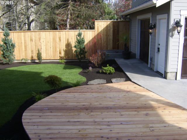 3515 Southwest Custer Street Portland, OR 97219 - Photo 2 of 16 Gallery Image 2