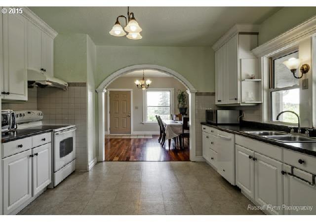 8218 Southeast Clark Road Gresham, OR 97080 - Photo 7 of 16