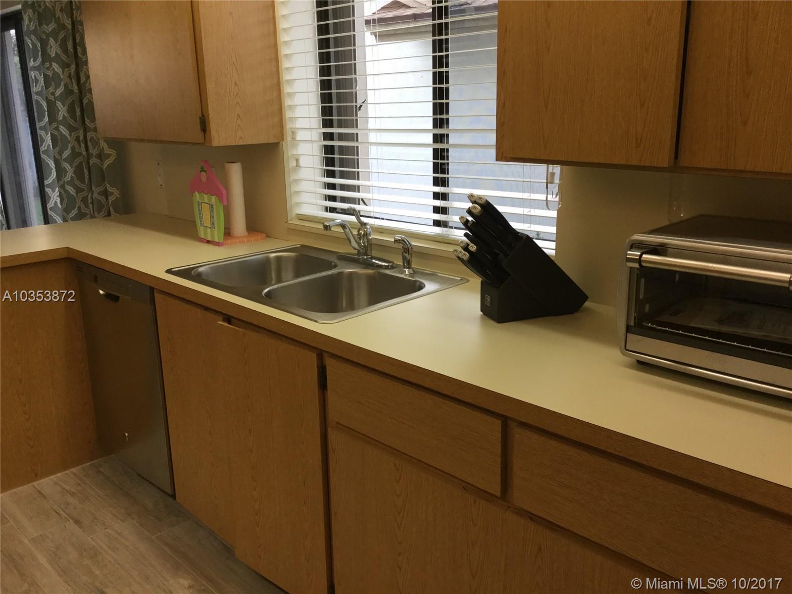 218 Ridge Road, Unit 218 Jupiter, FL 33477 - Photo 10 of 21