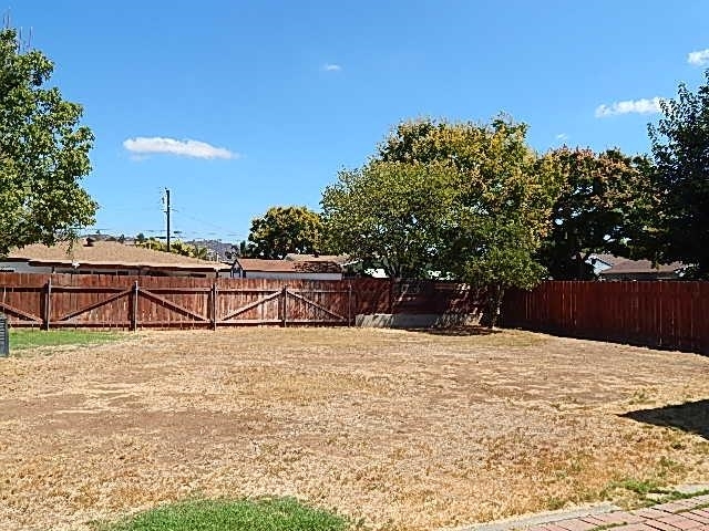 8741 Rhodes Court Santee, CA 92071 - Photo 18 of 23 Gallery Image 18